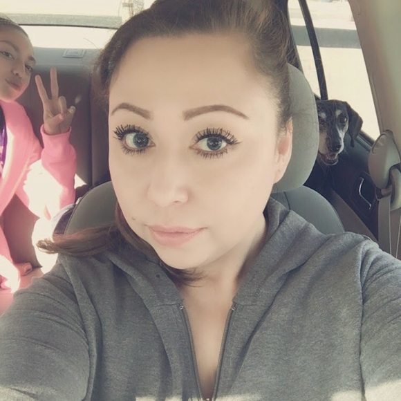 Meet your Posher, Crystal - Picture 1 of 1